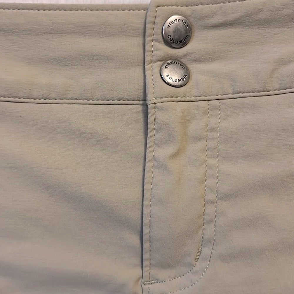 Columbia Trail Skort Women’s Size 12 OMNI-SHIELD fabric. Tan color. - Picture 4 of 15